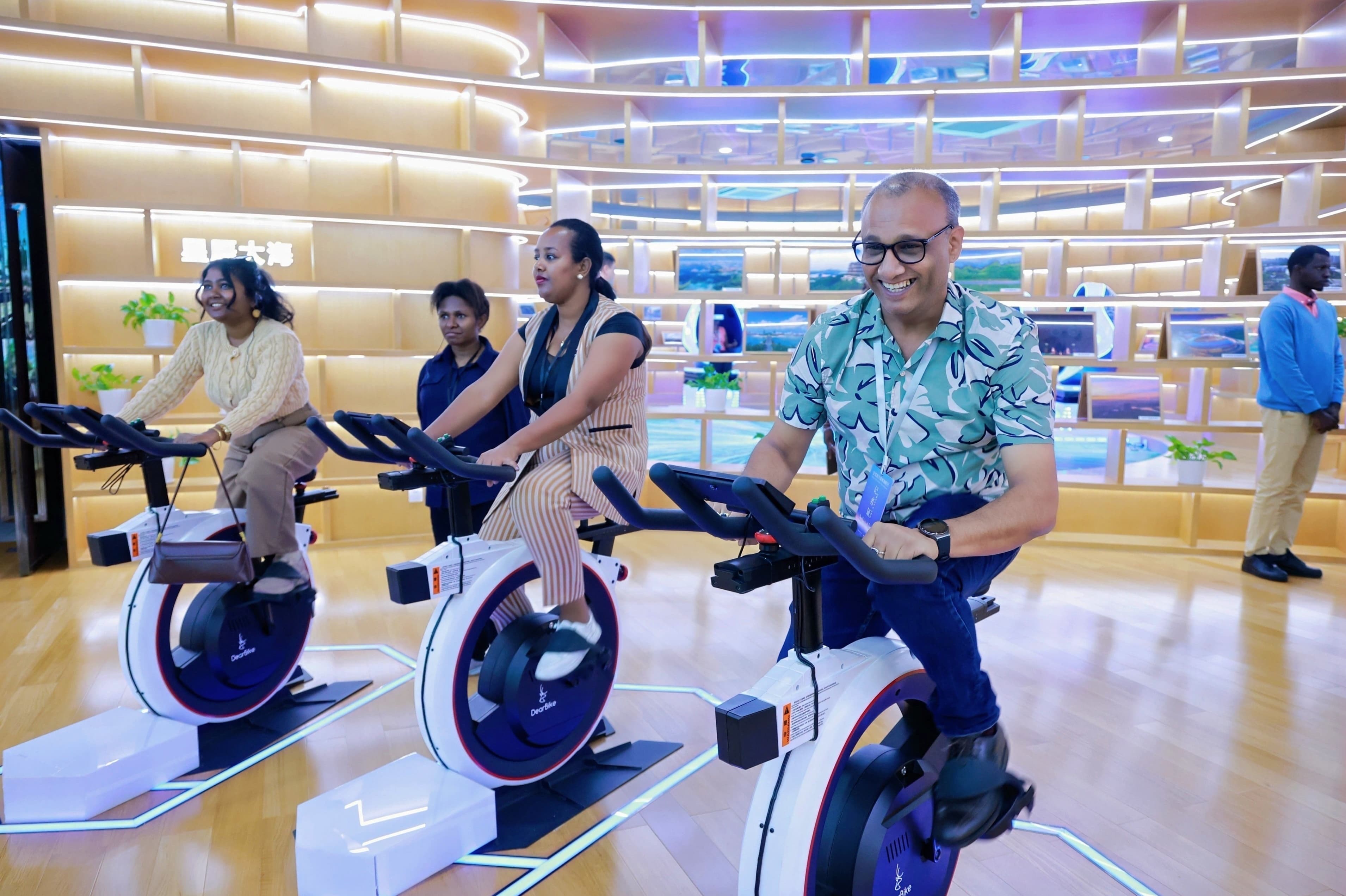 Global South Media Explore Hainan's Yangpu, FTP's Powerhouse Global South Media Explore Hainan's Yangpu, FTP's Powerhouse